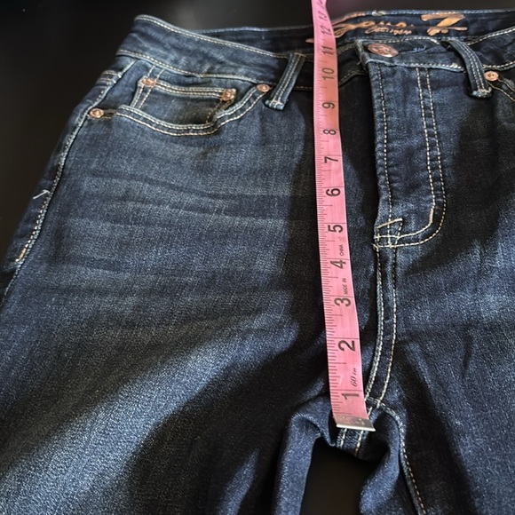 Seven7 Hayden Flare,High Rise,frayed hem,5 Pocket Belt Loop,zipper fly,sewn logo - Picture 8 of 9